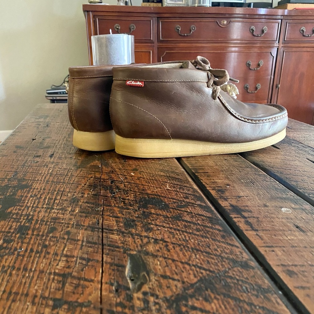 Men’s Clark Beeswax Wallabees size 10.